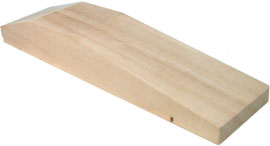 Racer pinewood derby car with extended wheelbase